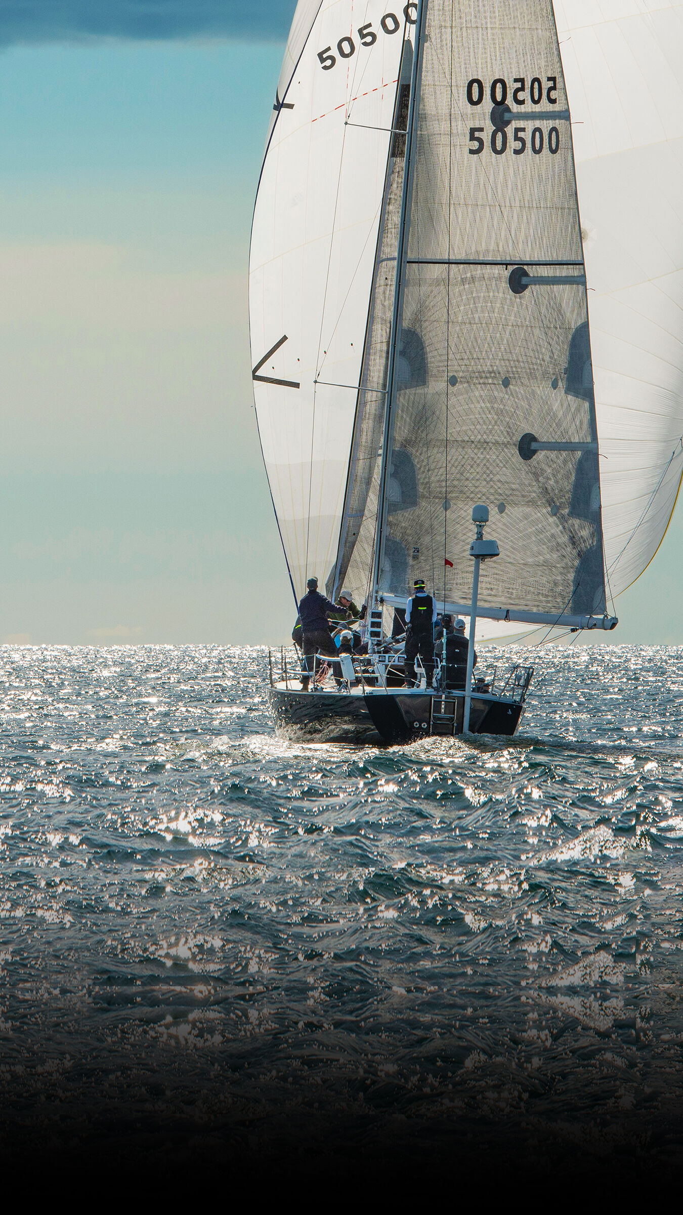 Vibram wavegrip is developed to provide the best grip on wet marine surfaces.